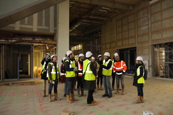 58db89313552f858393870