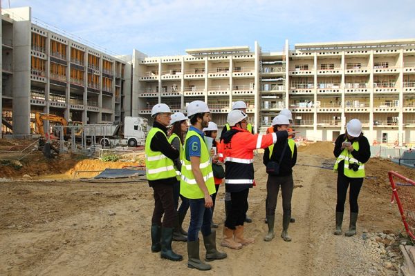 5ca334c983cd6361680946